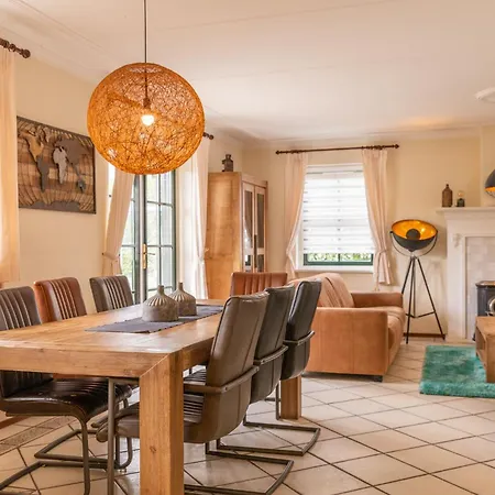 בית נופש Buitenplaats 67 *